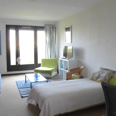 Ref 422, Ocean, Proche Et Centre , 2 Personnes