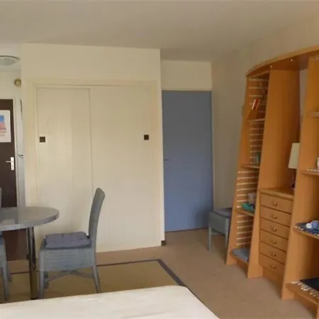 Ref 422, Ocean, Proche Et Centre , 2 Personnes *